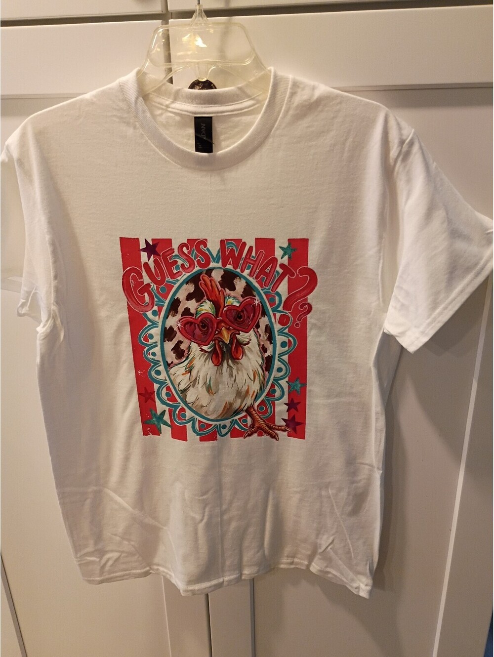 Gildan Heavy Cotton White Graphic T-Shirt, Medium